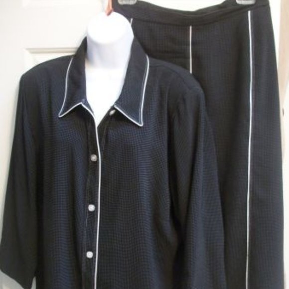 Lana Lee Black Skirt Set Size 18